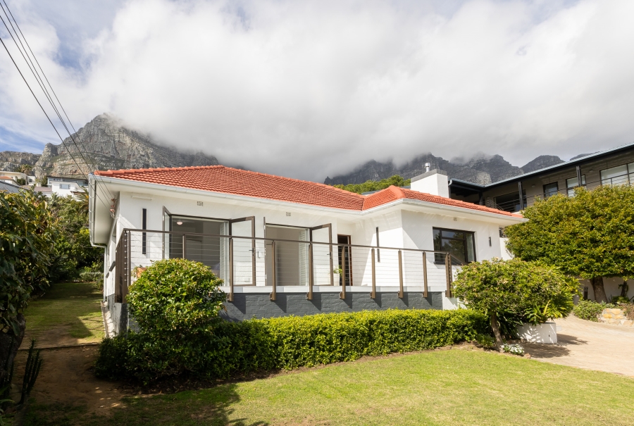 To Let 3 Bedroom Property for Rent in Camps Bay Western Cape